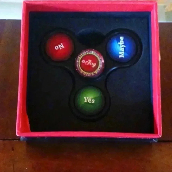 NWT ..truth or dare unique fidget spinner.. - Picture 1 of 5